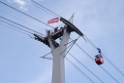 Koelner Seilbahn Gondel blieb haengen Koeln Linksrheinisch P041